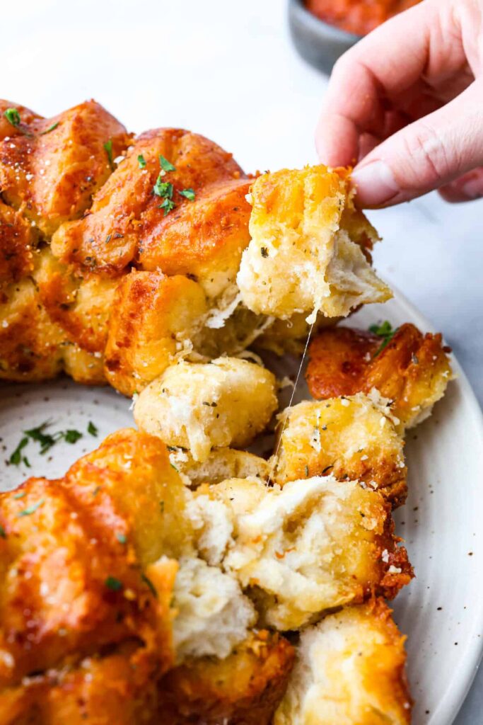 Garlic Parmesan Pull-Apart Bread Recipe