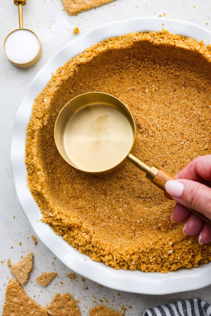 Graham Cracker Crust | The Recipe Critic