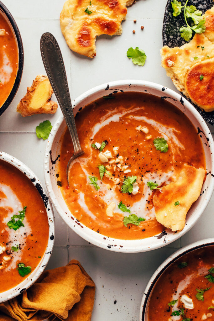 1-Pot Spicy Pumpkin Tomato Soup